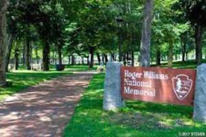 Downtown by RISD Gigabite Internet OnSite Free Parking