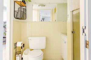 Downtown by RISD Gigabite Internet OnSite Free Parking