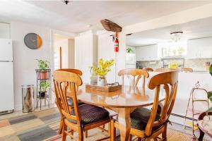 Downtown by RISD Gigabite Internet OnSite Free Parking