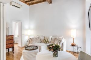Two-Bedroom Deluxe Apartment - Annex room in Trevi Beau Boutique Hotel