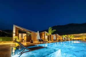 Rota Kilidonia Karaöz Suites&Villas