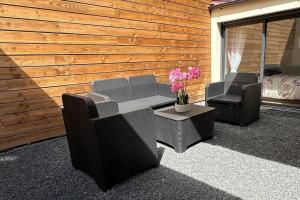 Appartements Le Briand Appartement 4etoiles Nancy Thermal Cosy avec Terrasse Wifi : photos des chambres