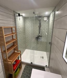 Appartements Le Briand Appartement 4etoiles Nancy Thermal Cosy avec Terrasse Wifi : photos des chambres