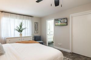 The Fashionable Fox Trotter with Heated Pool