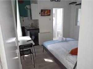 Lovely Studio by Hyde Park- 7