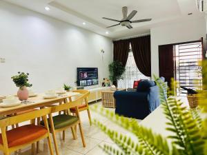 Premium singlestorey Semi-D BM Alma 11pax near Aeon-Lotuss