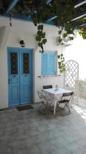 Apanemia Rooms Syros Greece