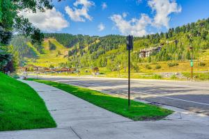 Condo with Private Hot Tub at Base of Deer Valley!