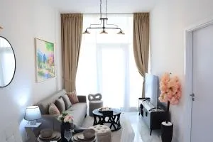 Urban 1BR Bliss with Free Pool and Parking in Masdar City - Yas Island