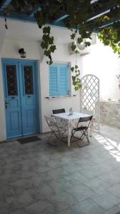 Apanemia Rooms Syros Greece