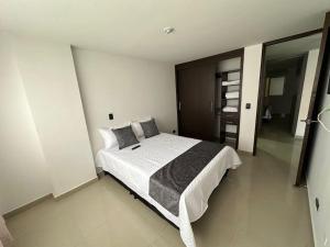 Apartamento Nuevo Laureles- La 70