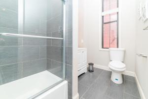 Unbeatable Location - Walkable Entertainment