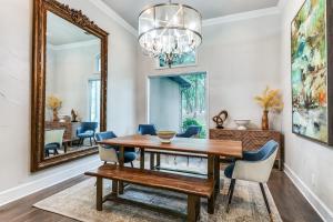 Waterfront Luxury Living with 4-BR Pool and Views