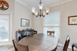 Poolside Chic by the Beach