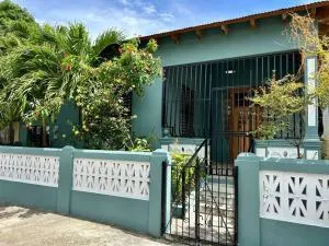 Casa M - Downtown Caribbean Home - Proyecto Barracon