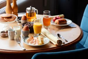 Hotels Hotel Restaurant Les Glycines : photos des chambres