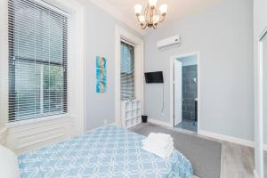 Spectacular Location - Walkable Entertainment