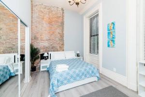 Spectacular Location - Walkable Entertainment