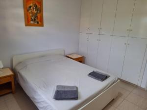 Ariadne Apartments 201 - 300m from Lighthouse beach