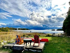 Waterfront Bliss Near Tobermory