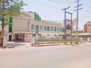 Hotel Silver Sand Multan - Multan