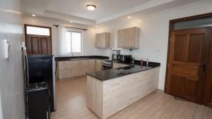 3 Br Siloam Pride Hexagon