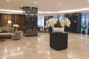 Shore 2 Tower 3 Condo near MOA by Dei Gratia