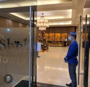 Shell Family Suites Ocean & MOA view