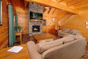 Among the Oaks By Colonial Properties