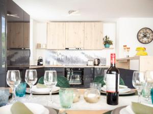4-Zimmer-Apartment - Messe - Airport - Tiefgarage - 3-Schlafzimmer - Küche