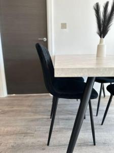 Stylish Central York Apartment Free Parking & Gym