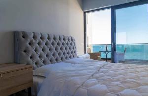 Golden Beach Residence - Luxury Apartments