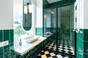 Charming Old Tbilisi Escape With Panoramic Views