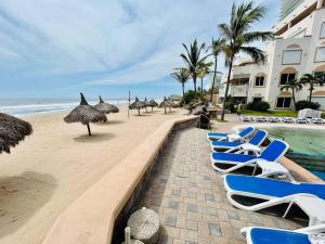 Departamento frente al mar en zona cerritos