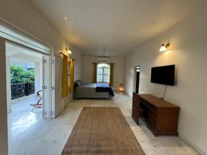 Balcony Suite in Champa Villa