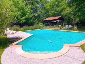 Maisons de vacances Maison piscine, jardin privatifs : Maison 3 Chambres