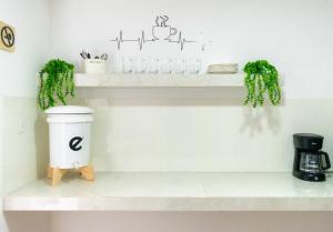 Cozy and Adorable steps away from Erick Barrondo Park H1