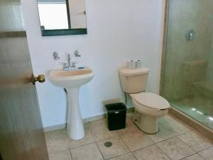 Apt 3BR, AC, Quiet Area