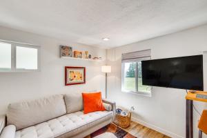 Yakima Wine Country Retreat with Scenic Valley Views