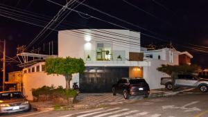 Modern and Relaxing Near CC Miraflores and Forum Majadas H2