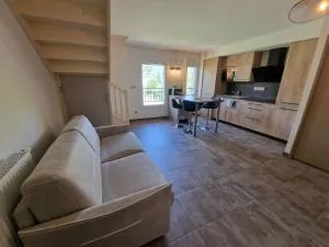 Superbe T2 duplex vue sur les montagnes - 绍尔日