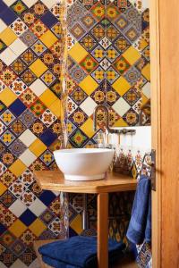 Cosy and colorful apartment RomaSur