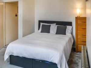 Grosvenor Apartment