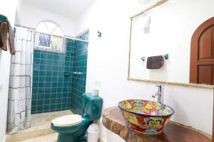 Cozy King Bed Room in the Heart of the City