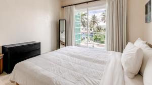 Watermark Luxury Oceanfront Residences