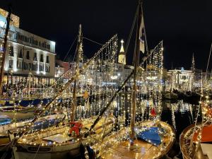 Appartements Sanary appartement 2-4 personnes a deux pas du port : photos des chambres