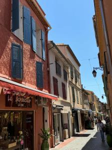 Appartements Sanary appartement 2-4 personnes a deux pas du port : photos des chambres