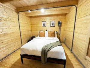 Sunken Escapes Cabin 7