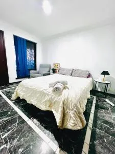 Affordable Beautiful Queen Bedroom Near City Swan River Fremantle University - Canning Vale