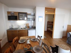 Charmant studio à Chamrousse, proche pistes et vue imprenable - FR-1-549-145